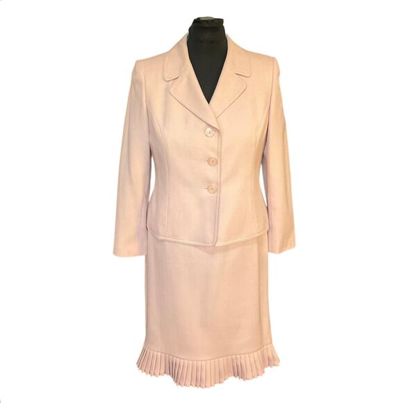 Le Suit Light Pink Ruffle Hem Two Piece Skirt and Jacket Suit Set Size 12P - Picture 1 of 10